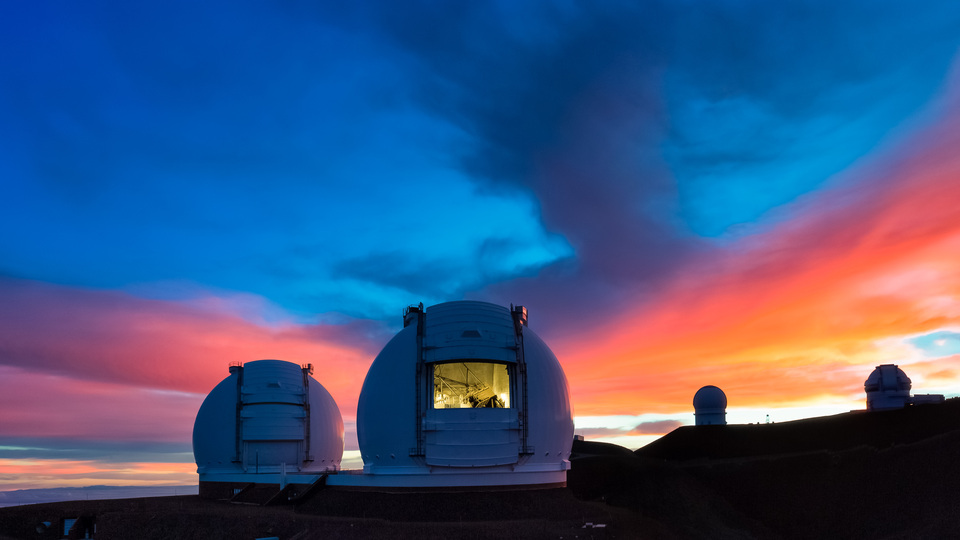 Keck_telescopes